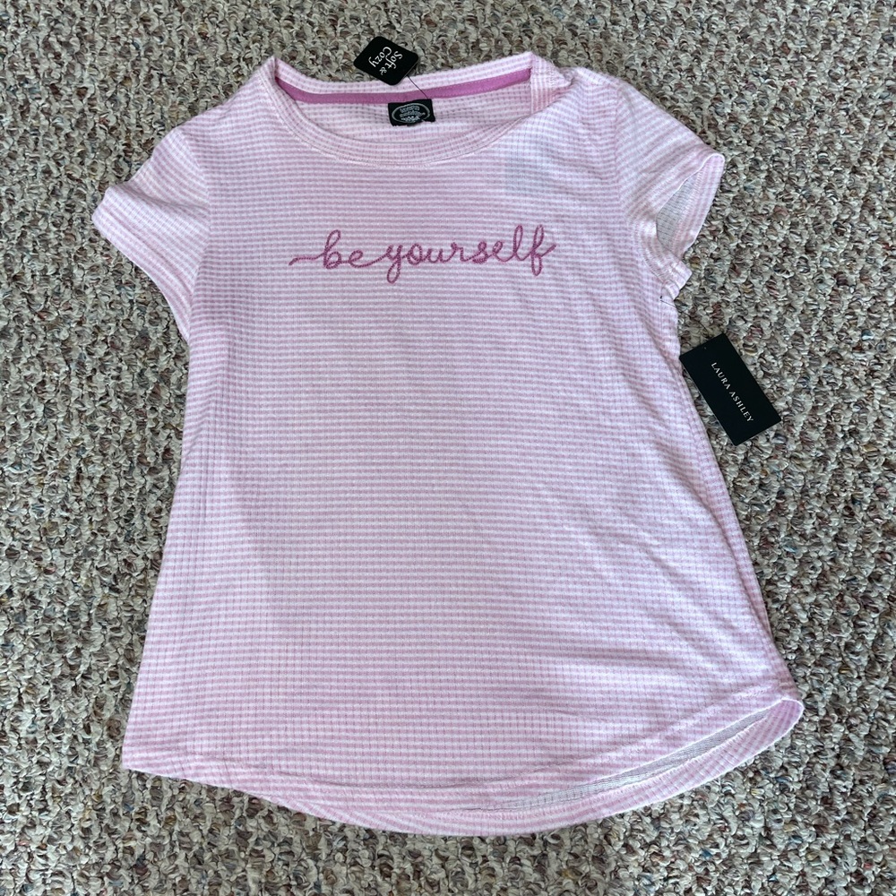 Laura Ashley Pajama Set - Picture 2 of 5
